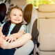 Crianças no carro? Qual a forma correta de transportá-las? Aprenda a tornar o trajeto mais agradável e seguro.