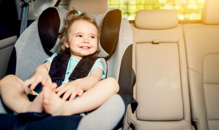 Crianças no carro? Qual a forma correta de transportá-las? Aprenda a tornar o trajeto mais agradável e seguro.