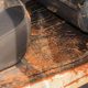 Os tapetes de carro protegem o veículo de pequenos danos, evitam que os pés do motorista escorreguem e tem a tarefa de facilitar a limpeza interna.