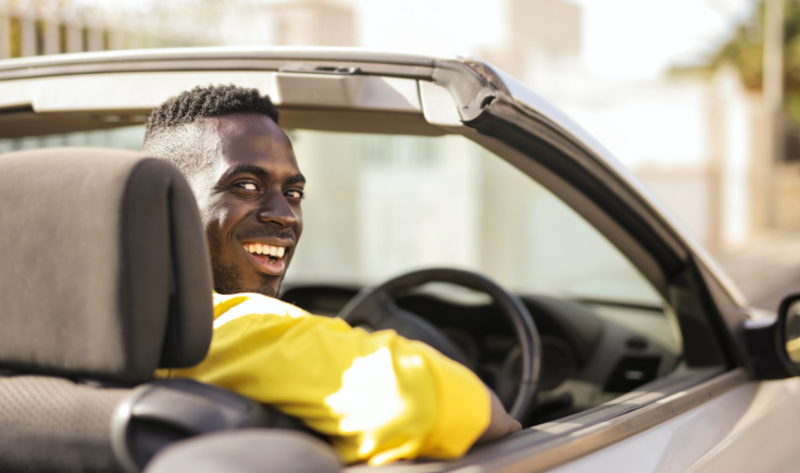 Ser um motorista consciente envolve adotar atitudes e comportamentos que contribuam para um trânsito mais seguro.